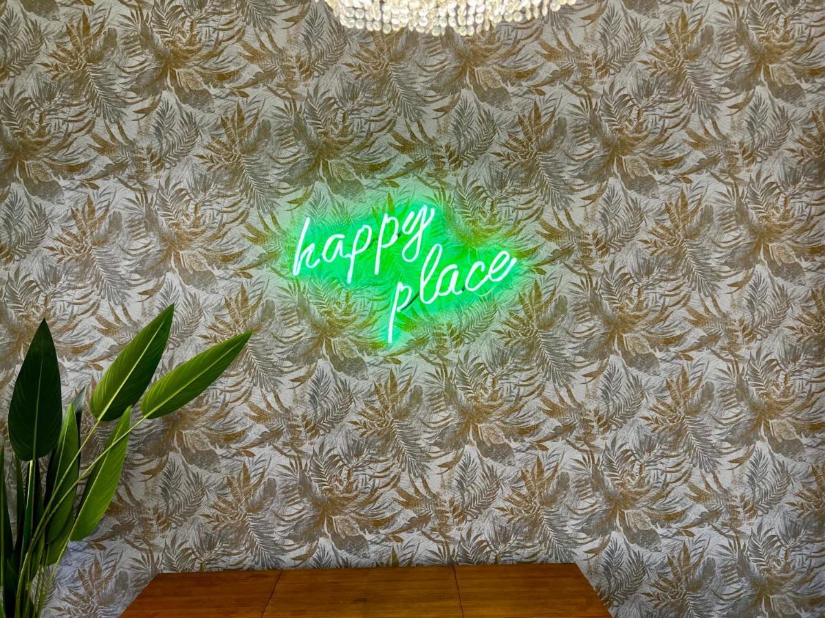 Happy Place! Big, Bright & Central - Ideal For Families And Groups Of Friends พาทรา ภายนอก รูปภาพ